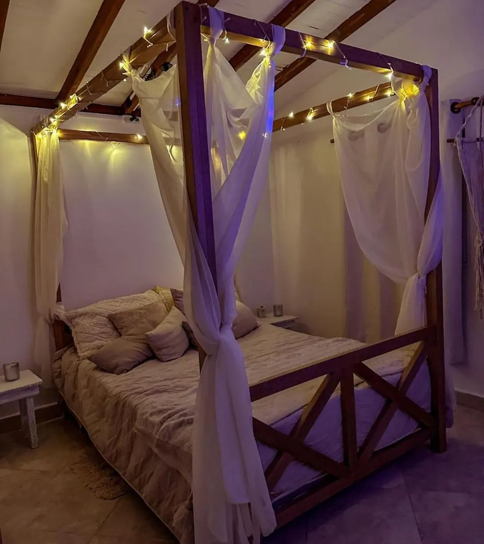 Cabernet Cabana - La Cava Lodge Medellín Colombia